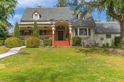 619 Court St, Jackson, CA 95642-2109
