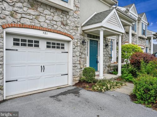 781 Oak Leaf Ln, Harrisburg, PA 17111-2360