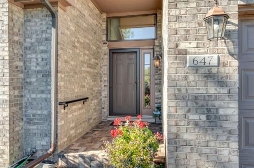647 Brookside Dr, Crown Point IN  46307-4369 exterior