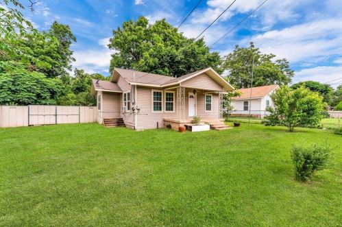 2840 Canton Dr, Fort Worth, TX 76112-6504