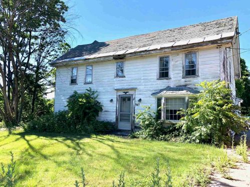947 Bridge St, Pelham, NH 03076-4905