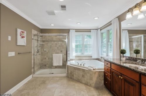 5 Poplar Ct, Dover NJ  07869-2429 exterior