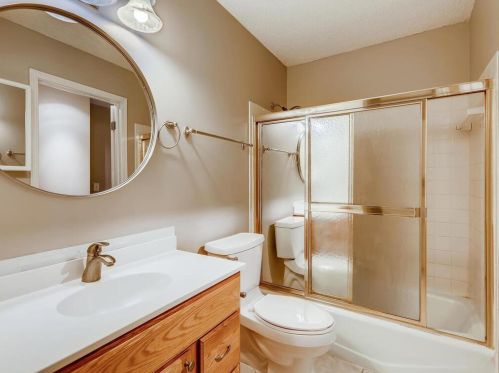 1700 Hickory Hill Dr, Saint Paul MN  55122-2410 exterior