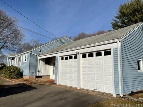 8 Snipsic View Hts, Ellington, CT 06029-4314