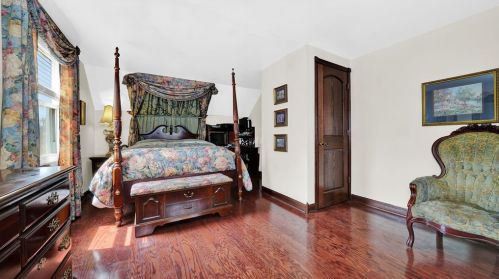 223 Seabury Rd, Lemont IL  60440-2411 exterior