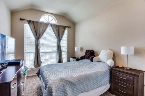 9613 Minton Dr, Fort Worth TX  76108-3888 exterior