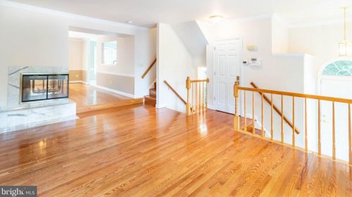 4115 Plymbridge Ln, Woodbridge, VA 22192-5133