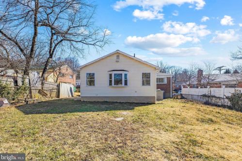 2711 Henderson Ave, Silver Spring MD 20902-1919 exterior