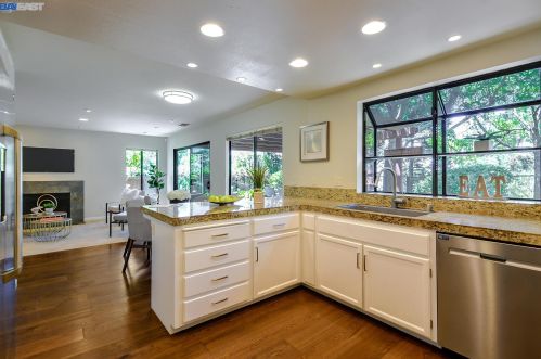 5900 Charter Oaks Dr, Hayward CA  94552-1678 exterior