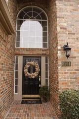 8504 Wellington Point Dr, Irving TX  75063-4272 exterior
