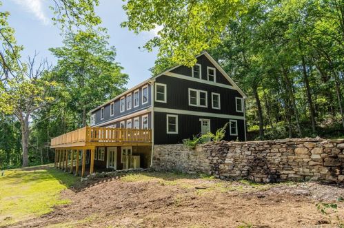 70 Peep Toad Rd, Killingly CT  06239-1522 exterior