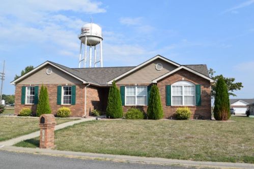 301 Freedom Dr, Hecker, IL 62248-1101