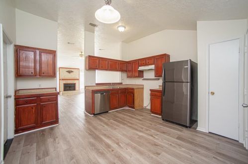 16906 Canary St, Conroe TX  77385-3409 exterior