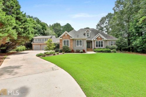 20 Clubview Ct, Newnan, GA 30265-1293