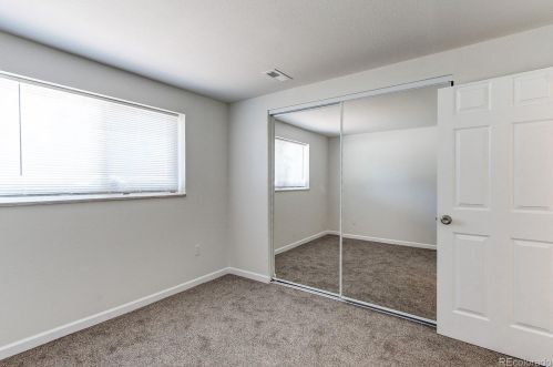 7243 Syracuse St, Englewood CO  80112-1745 exterior