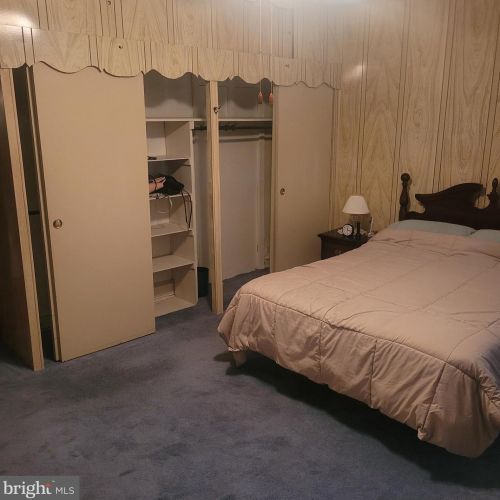 2329 11 St, Philadelphia PA 19133-1005 exterior