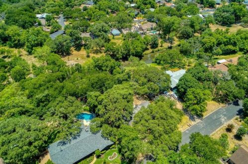 4609 Arapahoe Trl, Austin TX  78745-1510 exterior