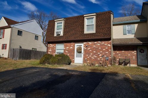 25 Presidential Dr, Erial, NJ 08081-1313