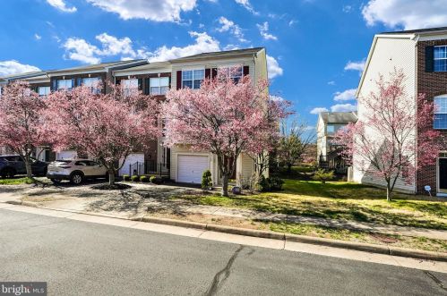 9988 Shortbread Way, Bristow, VA 20136-2539