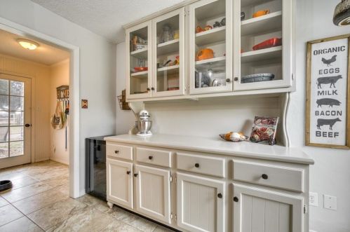 4179 Stokes Rd, Bellvue TX 77418-4139 exterior