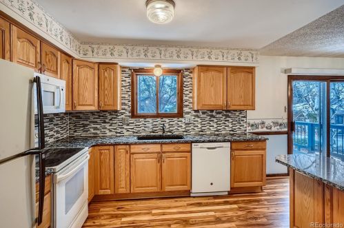 1107 Redbud Dr, Loveland CO 80538-3378 exterior