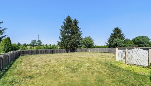 2700 Jenna Cir, Boulder Hill, IL 60538-4001
