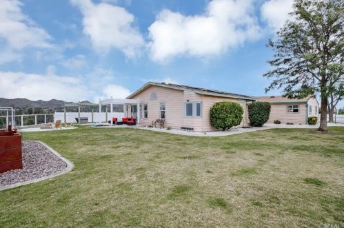 32461 Blue Terrace St, Wildomar, CA 92595-9208