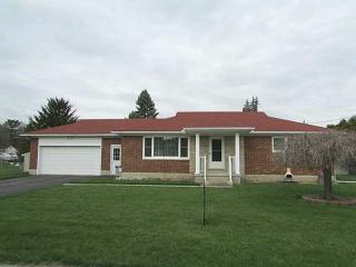 625 Stevison Dr, Springfield, OH 45503-5028