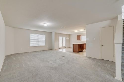 516 Crystal Springs Dr, Fort Worth TX  76108-4654 exterior