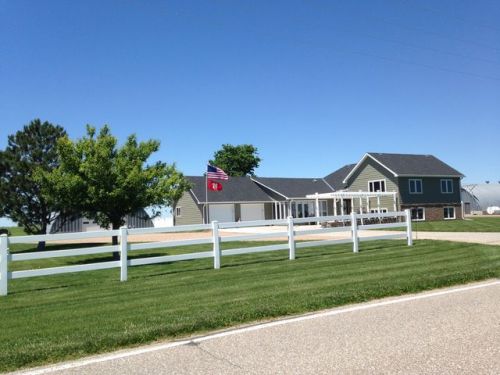 76633 Road 421, Cozad, NE 69130-3127