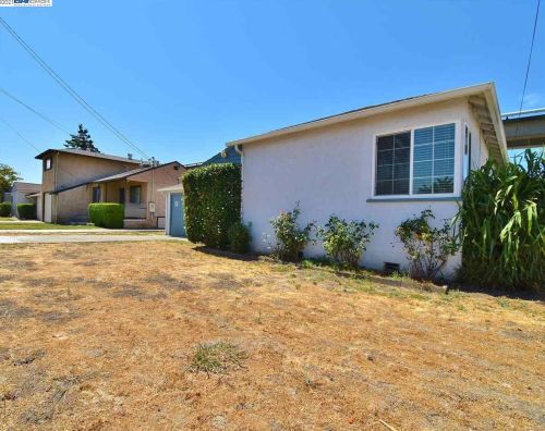 527 Paradise Blvd, Hayward, CA 94541-1437