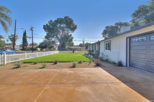 7106 Orch St, Riverside CA  92504-3958 exterior