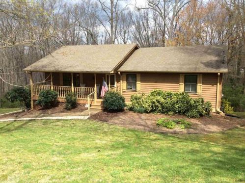 1828 Pleasant Cir, Gainesville, GA 30504-4141