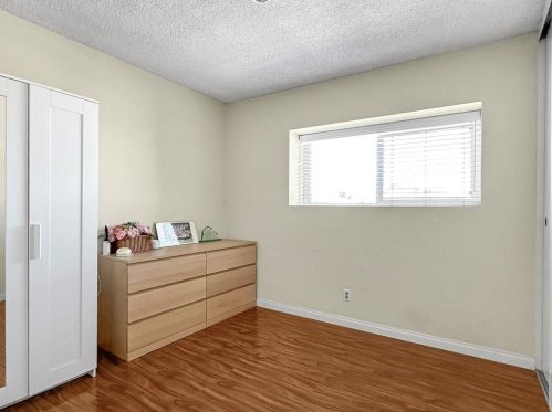 4411 Dunsmore Ave, Glendale CA  91214-2529 exterior