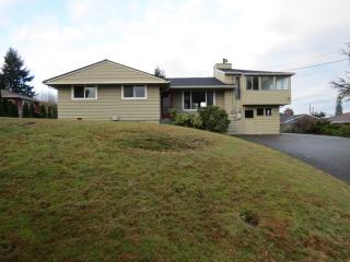 12016 Hilynn Dr, Burlington, WA 98233-3560