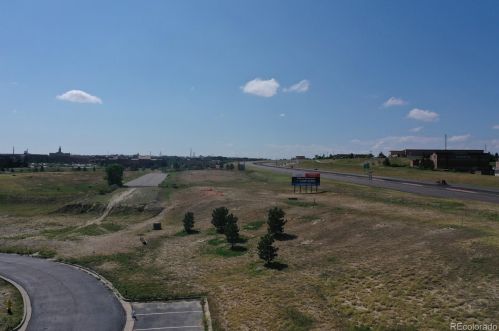 5761 Addison Ct, Aurora, CO 80016