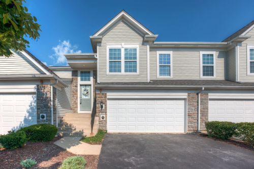 624 Hawley Dr, Oswego, IL 60543-4070