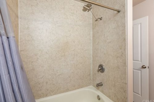 8205 Tamarind Ln, Riverside CA  92509-5179 exterior