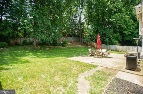 13468 Photo Dr, Woodbridge VA  22193-3930 exterior