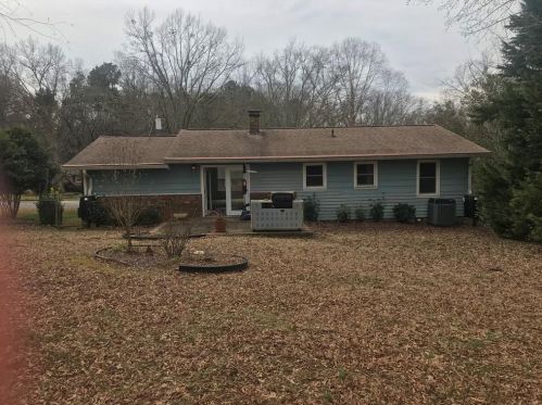 2574 Kennesaw Dr, Kennesaw, GA 30152-3452