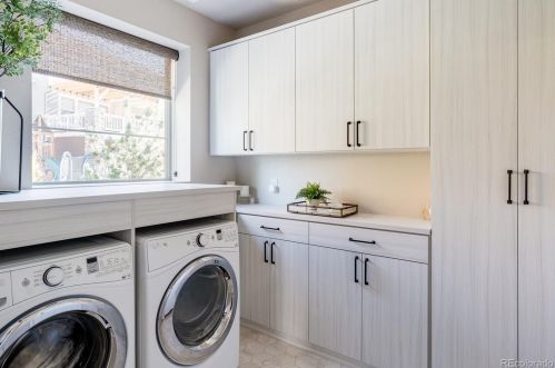 7090 Robertsdale Way, Denver CO 80016-7504 exterior