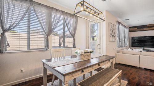 5283 Gramercy Cir, Fairfield CA  94533-6680 exterior