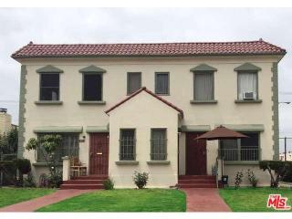 2801 Bronson Ave, Los Angeles, CA 90018-2830