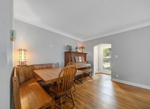 1731 Alta Vista Dr, Saint Paul MN  55113-6534 exterior