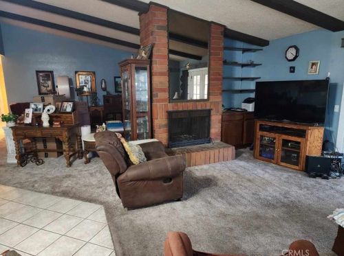 20516 Avenida Hacienda, Riverside CA  92508-2441 exterior