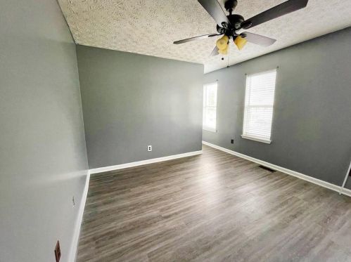 3524 Ashley Station Dr, Marietta GA  30008-6080 exterior