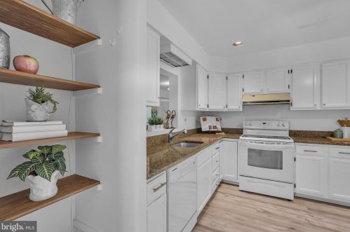 2938 Schoolhouse Cir, Silver Spring MD 20902-2561 exterior