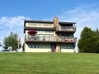 96 Victor Ln, Ringgold, GA 30736-6835