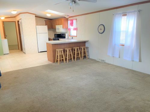 2530 Laurel Ln, Sycamore IL  60178-2821 exterior