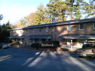 3644 Chamblee Tucker Rd, Atlanta GA  30341-4405 exterior
